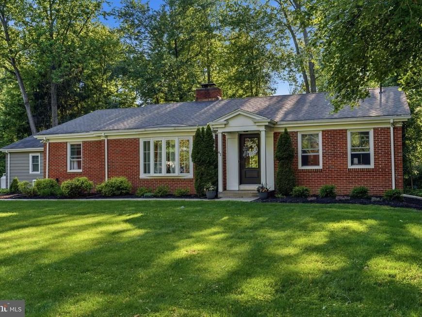 41 S Homestead Drive , Yardley, PA 19067 Main Photo
