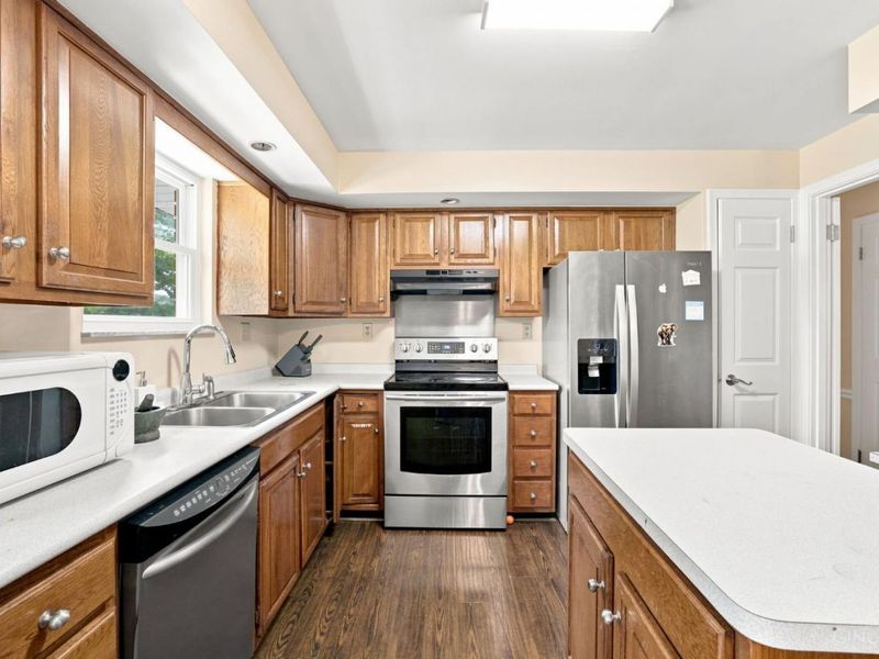 6224 Schunk Court, Green Township, OH 45239 Photo 10