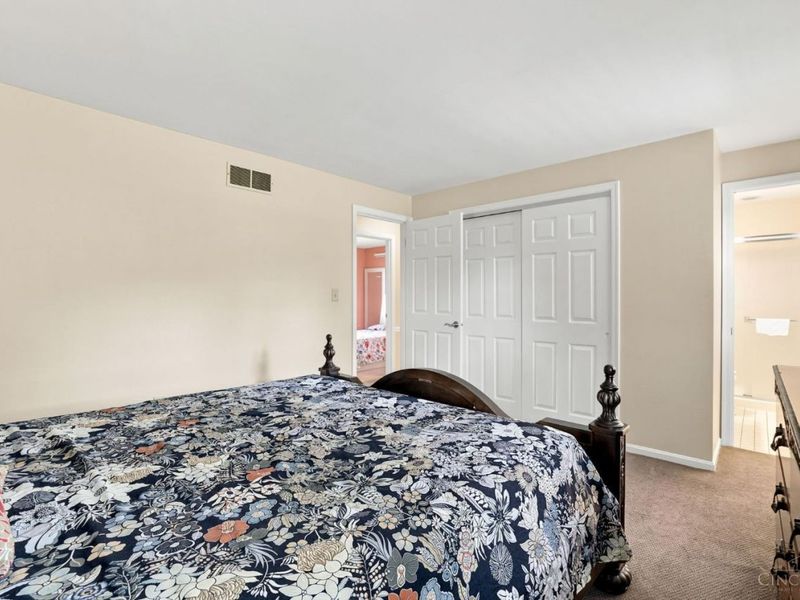 6224 Schunk Court, Green Township, OH 45239 Photo 19