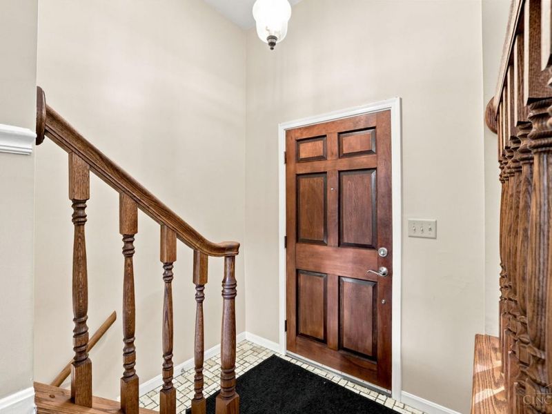 6224 Schunk Court, Green Township, OH 45239 Photo 5