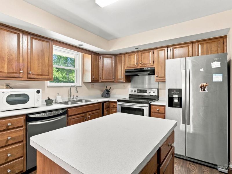 6224 Schunk Court, Green Township, OH 45239 Photo 9
