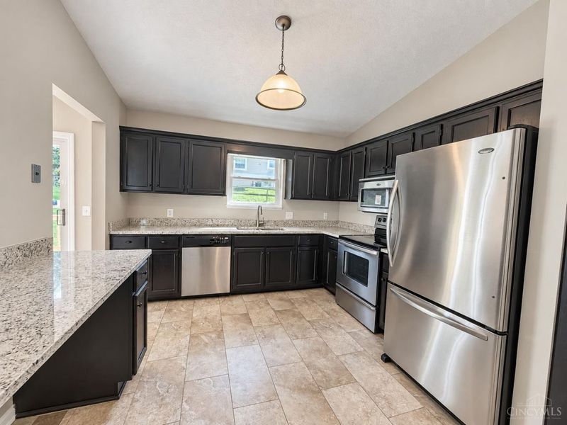 5569 Partridge Circle, West Chester, OH 45069 Photo 2