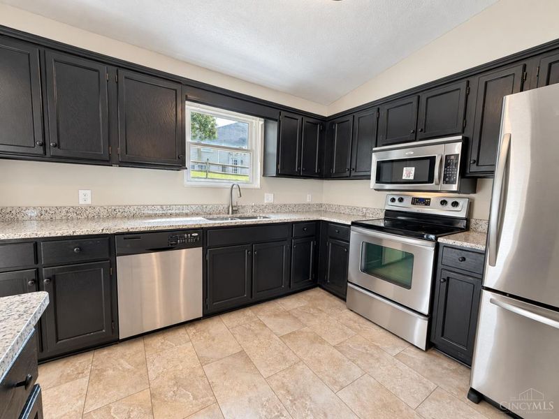 5569 Partridge Circle, West Chester, OH 45069 Photo 7