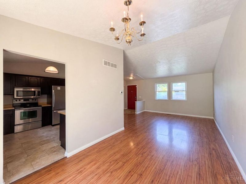 5569 Partridge Circle, West Chester, OH 45069 Photo 8