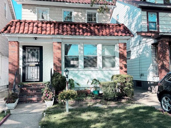 80-25 Woodhaven Boulevard , Ridgewood, NY 11385