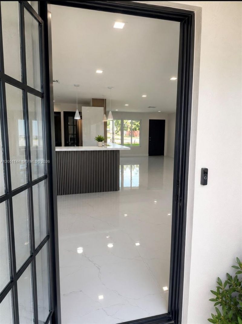 3430 SW 17th St , Fort Lauderdale, FL 33312 Photo