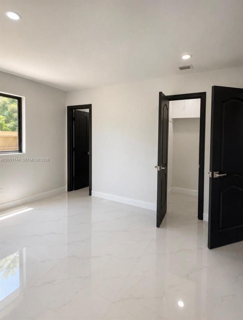 3430 SW 17th St , Fort Lauderdale, FL 33312 Photo