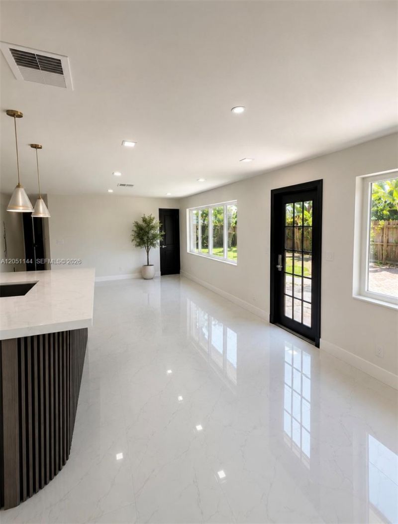 3430 SW 17th St , Fort Lauderdale, FL 33312 Photo
