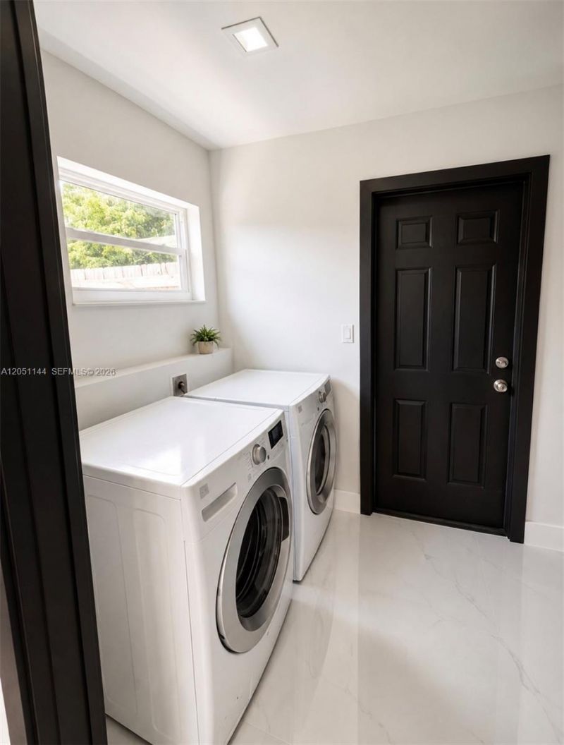 3430 SW 17th St , Fort Lauderdale, FL 33312 Photo
