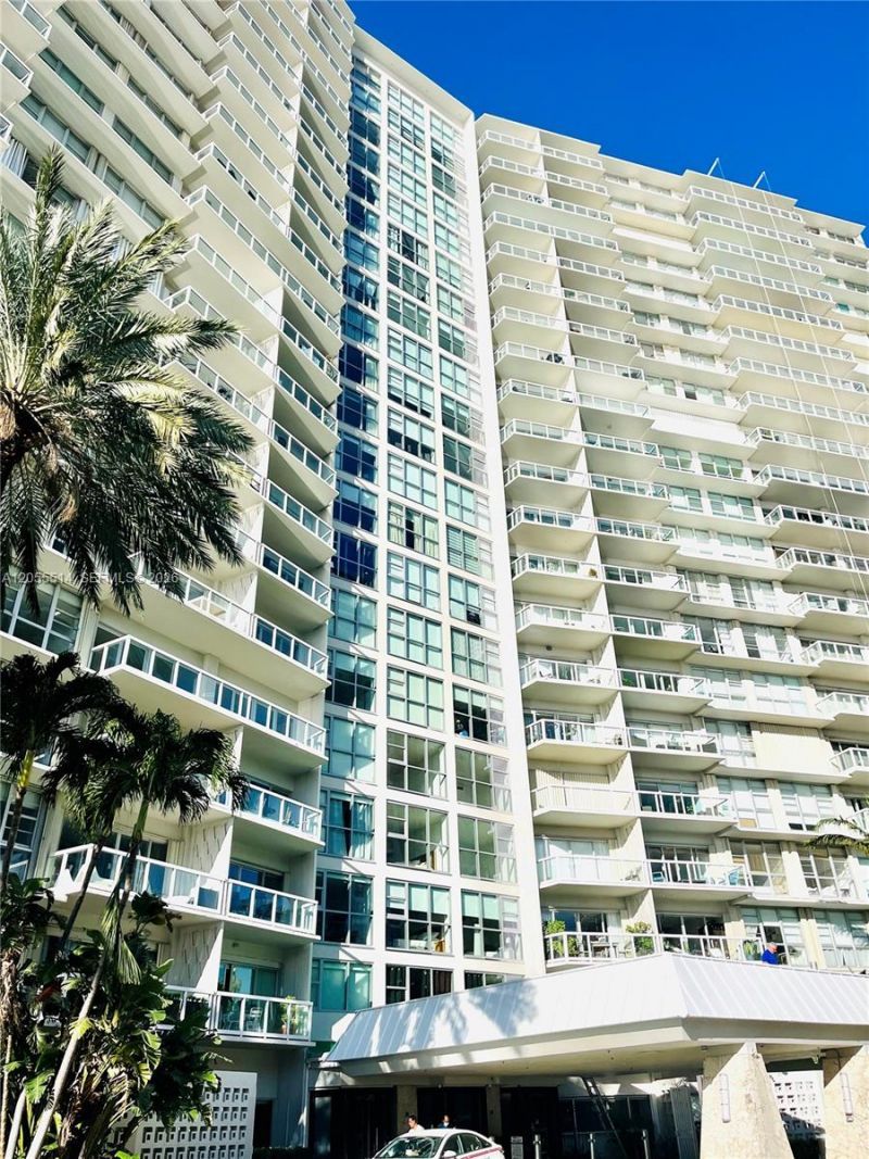 2451 Brickell Ave , Unit 21E, Miami, FL 33129 Photo