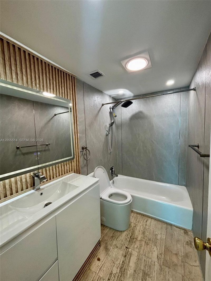 2451 Brickell Ave , Unit 21E, Miami, FL 33129 Photo