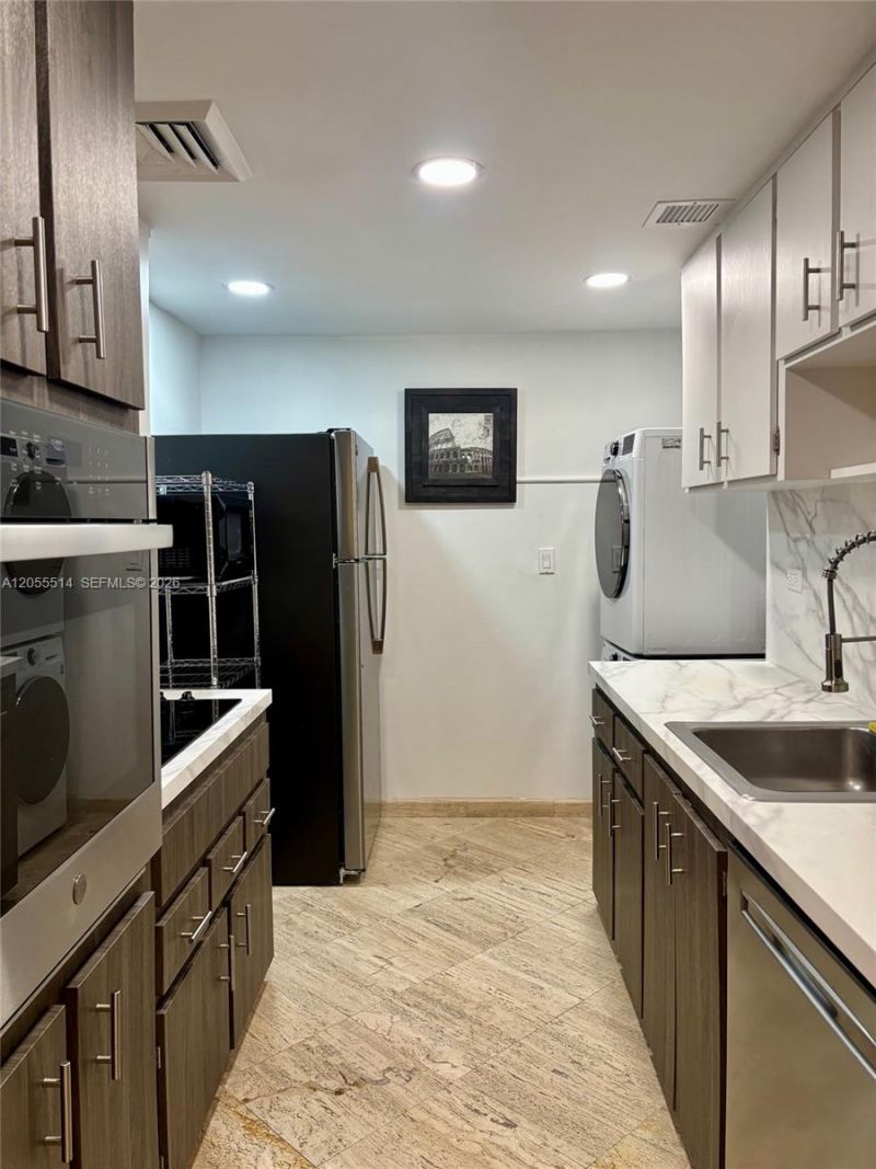 2451 Brickell Ave , Unit 21E, Miami, FL 33129 Photo