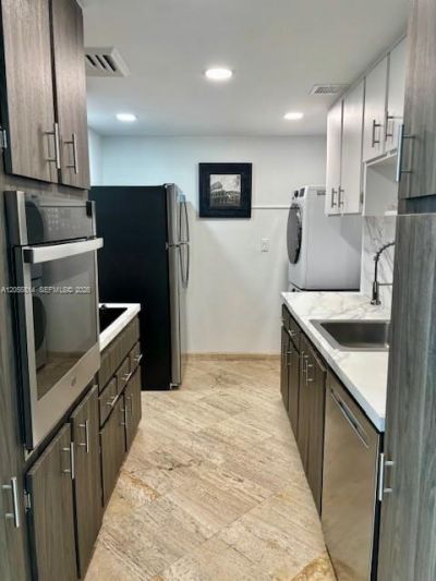 2451 Brickell Ave , Unit 21E, Miami, FL 33129 Photo