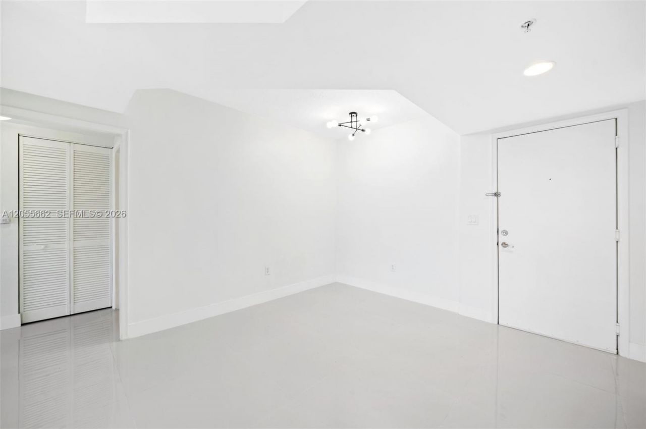 18800 NE 29th Ave , Unit 708, Aventura, FL 33180 Photo