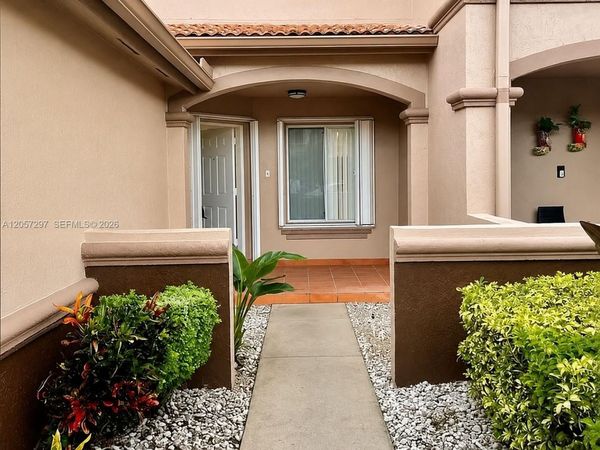 7446 SW 162nd Ct , Miami, FL 33193