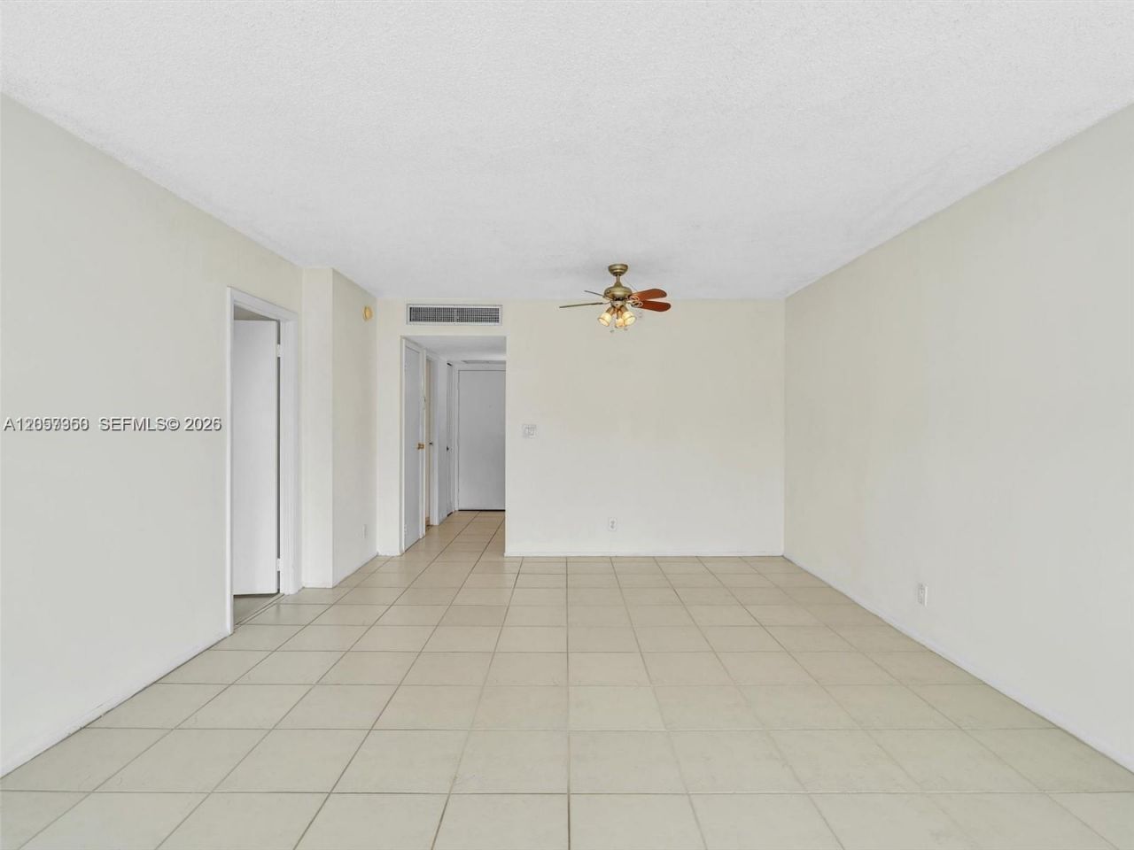 20500 W Country Club Dr , Unit 203, Aventura, FL 33180 Photo
