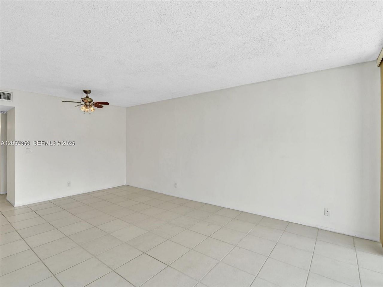 20500 W Country Club Dr , Unit 203, Aventura, FL 33180 Photo