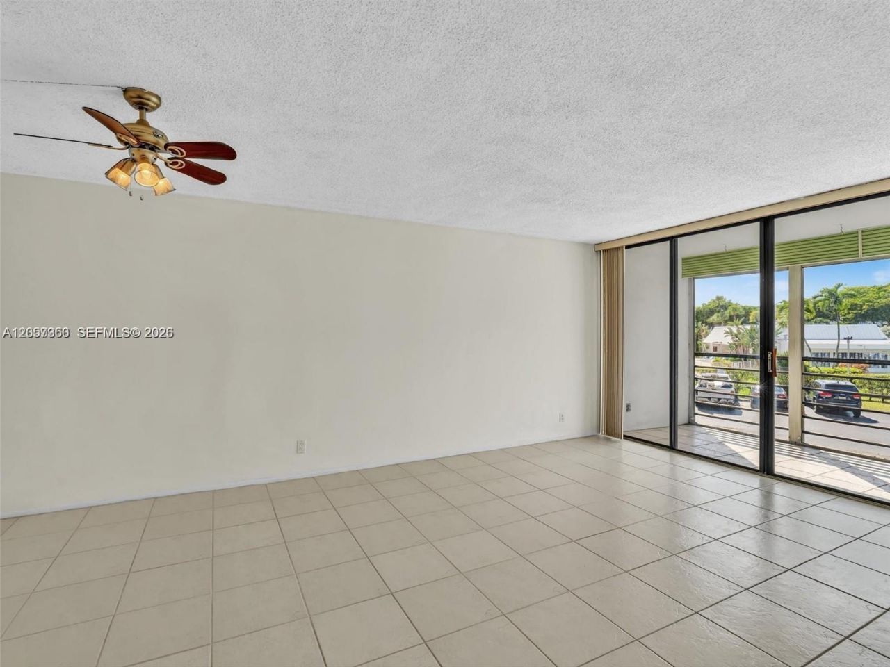 20500 W Country Club Dr , Unit 203, Aventura, FL 33180 Photo