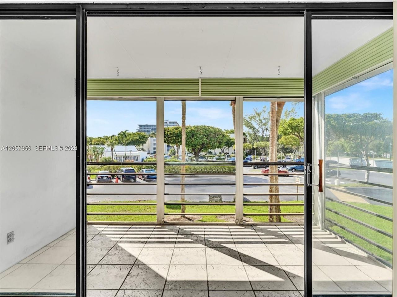 20500 W Country Club Dr , Unit 203, Aventura, FL 33180 Photo