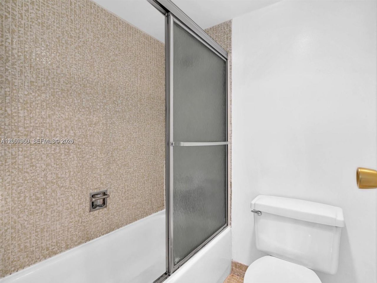 20500 W Country Club Dr , Unit 203, Aventura, FL 33180 Photo