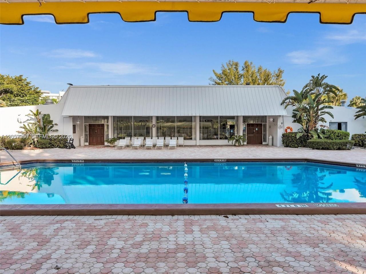 20500 W Country Club Dr , Unit 203, Aventura, FL 33180 Photo