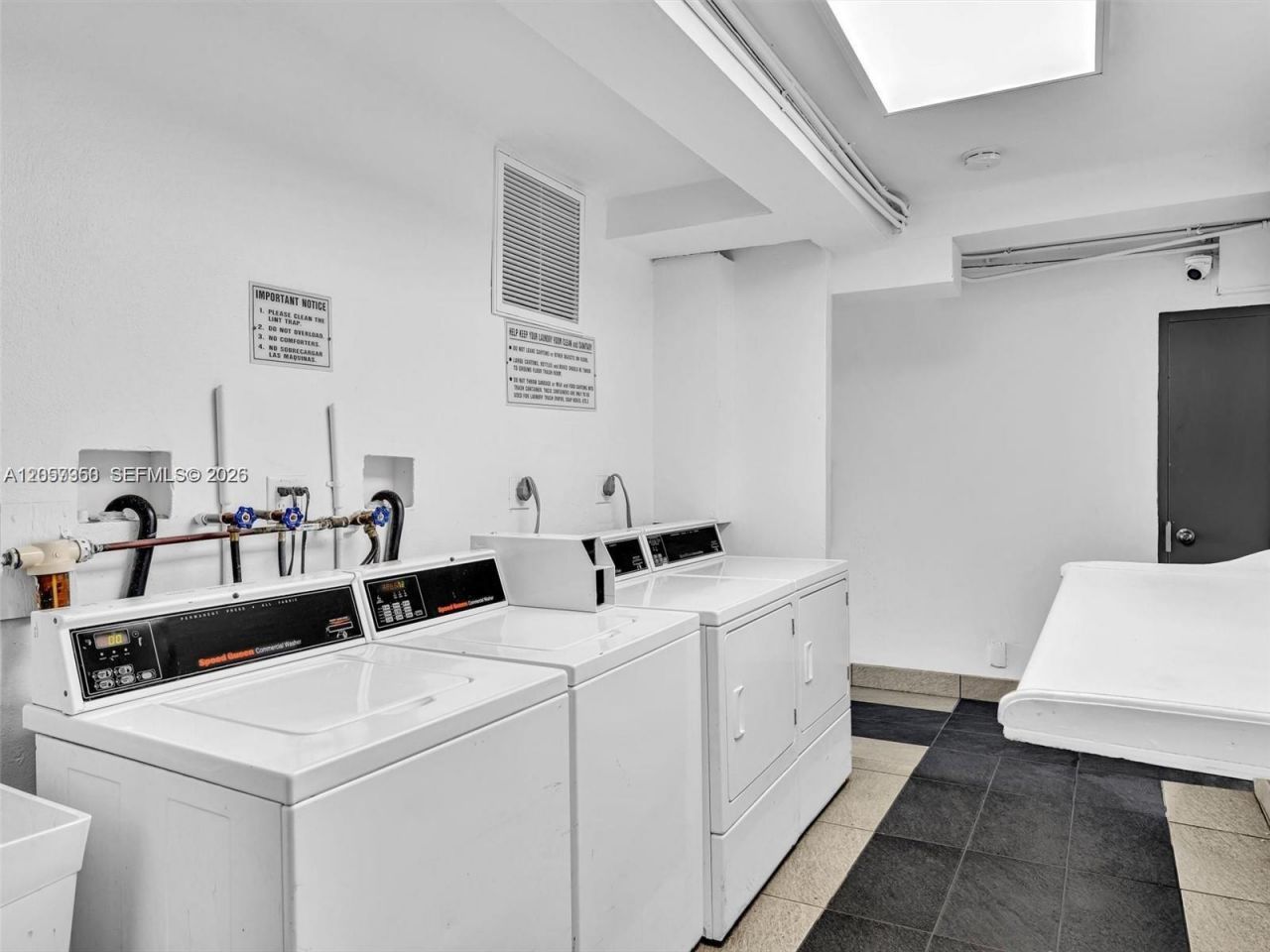 20500 W Country Club Dr , Unit 203, Aventura, FL 33180 Photo