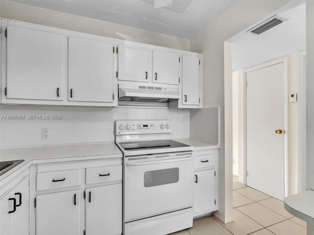 20500 W Country Club Dr , Unit 203, Aventura, FL 33180 Photo