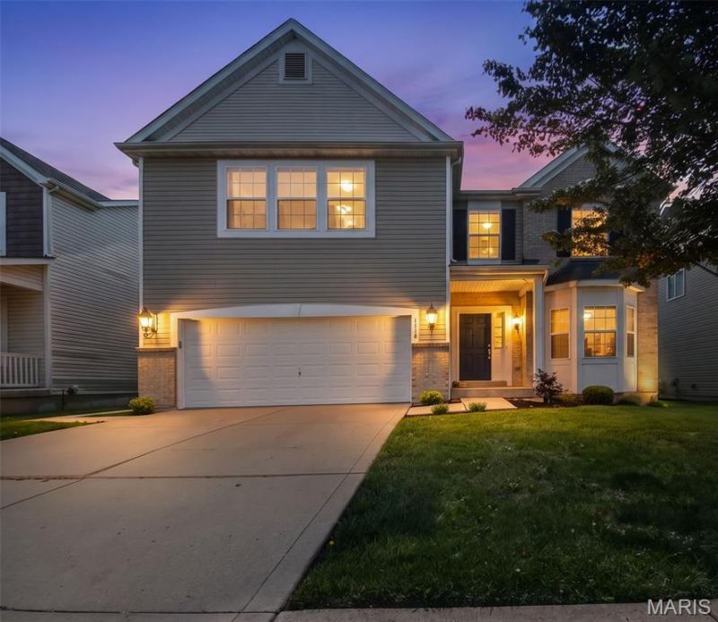 1718 Briarmanor Drive , Lake Saint Louis, MO 63367 Main Photo
