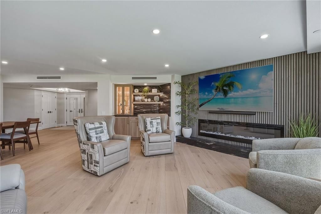 4401 Gulf Shore Blvd N, Unit B202, Naples, FL 34103 Photo