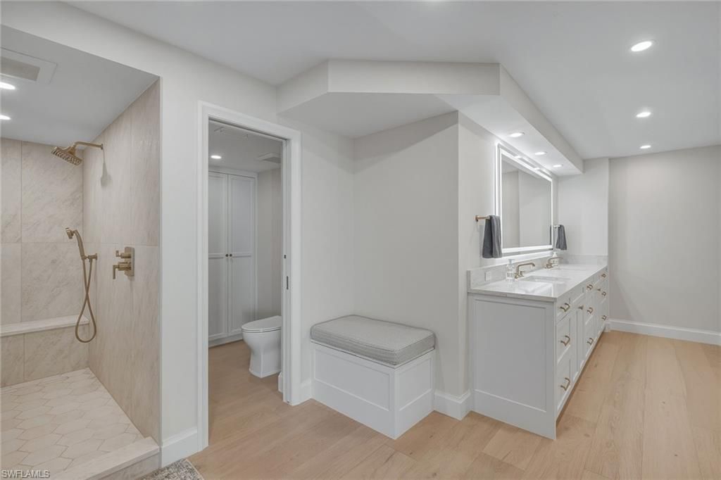 4401 Gulf Shore Blvd N, Unit B202, Naples, FL 34103 Photo