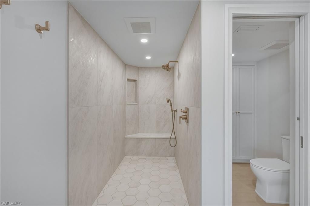 4401 Gulf Shore Blvd N, Unit B202, Naples, FL 34103 Photo