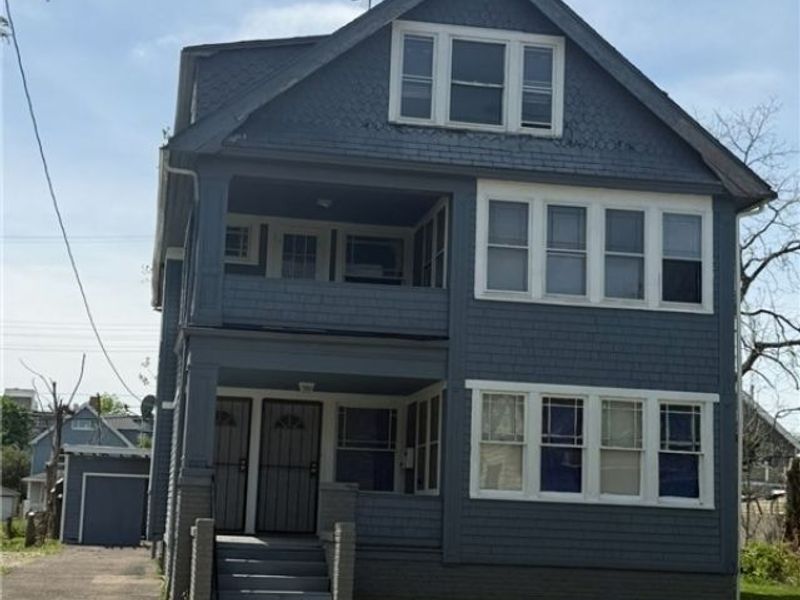 3476 E 104th Street, Cleveland, OH 44104 Photo 3