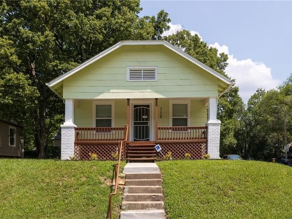 3220 E 68th Street, Kansas City, MO 64132