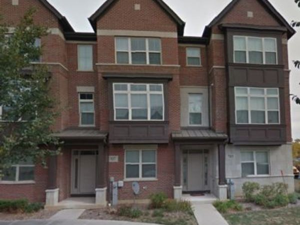707 N Telluride Court , Vernon Hills, IL 60061