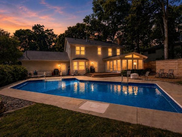 6991 Raven Court, Eden Prairie, MN 55346