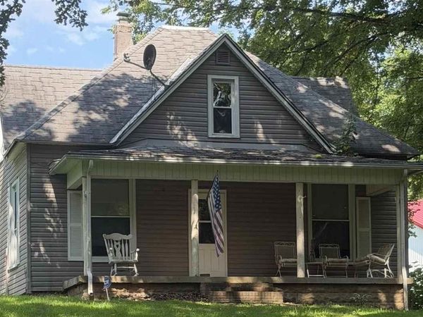 5377 S Robinson Place, West Terre Haute, IN 47885