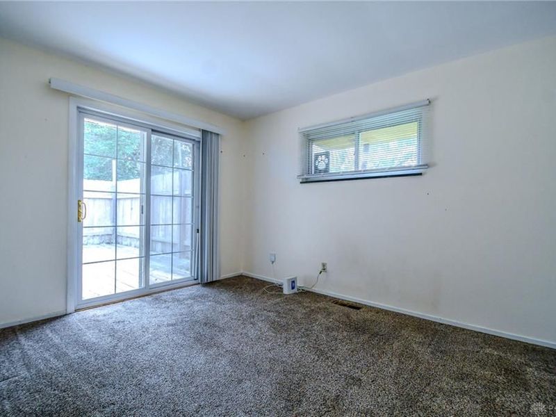 1012 E Stroop Road, Kettering, OH 45429 Photo 25