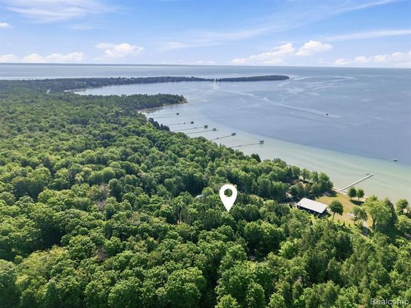 12820 N Northport Point Road Road , Leelanau Twp, MI 49670