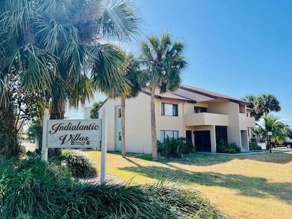 1145 N Shannon Avenue , Unit 48, Indialantic, FL 32903