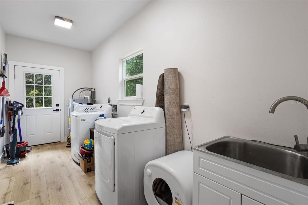 8071 NW 172nd Lane , Trenton, FL 32693 Photo