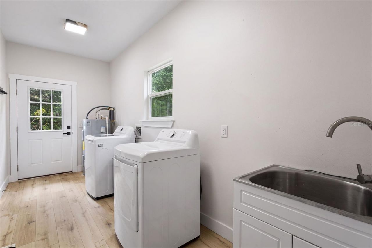 8071 NW 172nd Lane , Trenton, FL 32693 Photo