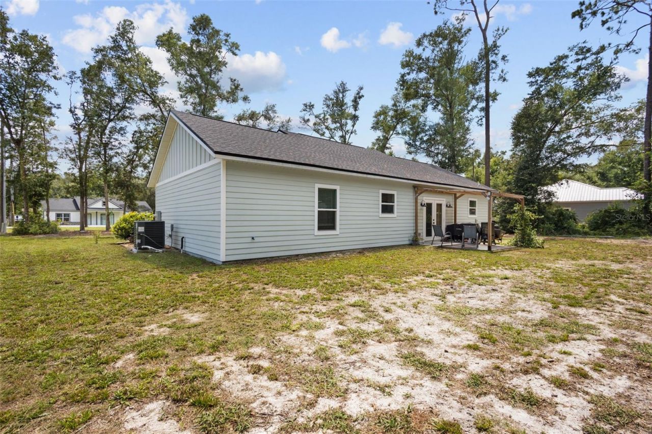 8071 NW 172nd Lane , Trenton, FL 32693 Photo
