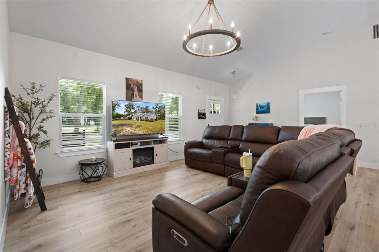 8071 NW 172nd Lane , Trenton, FL 32693 Photo