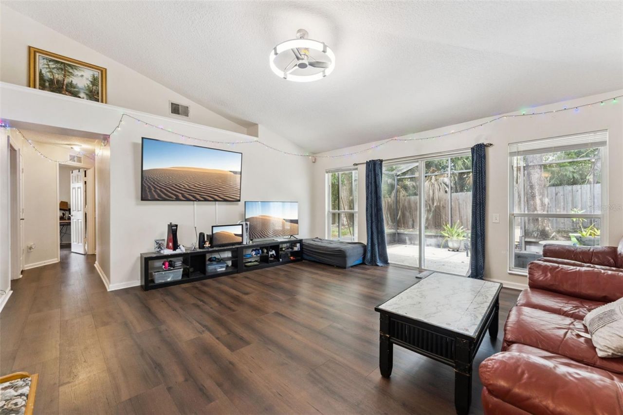 266 Hanging Moss Circle, Lake Mary, FL 32746 Photo