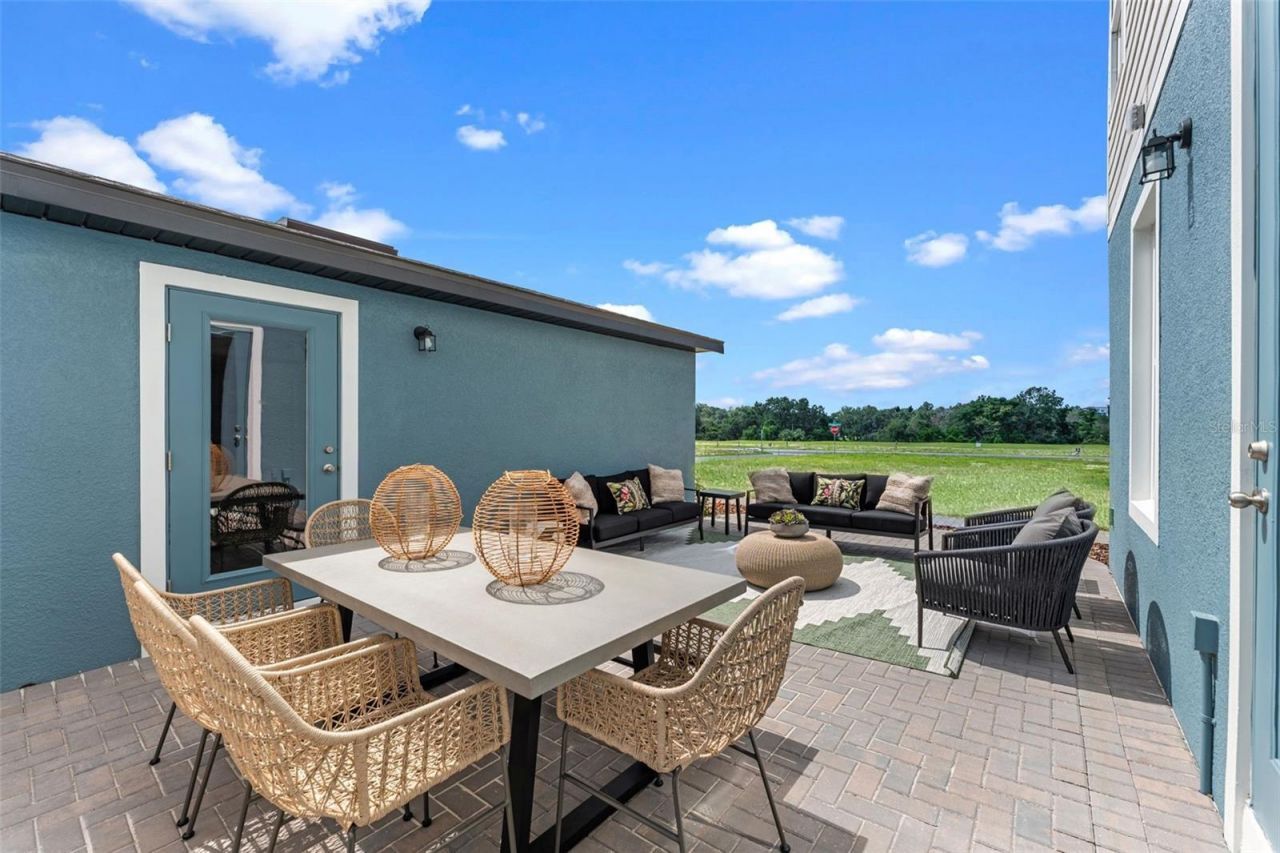652 Emerald Grove Drive , Apopka, FL 32703 Photo