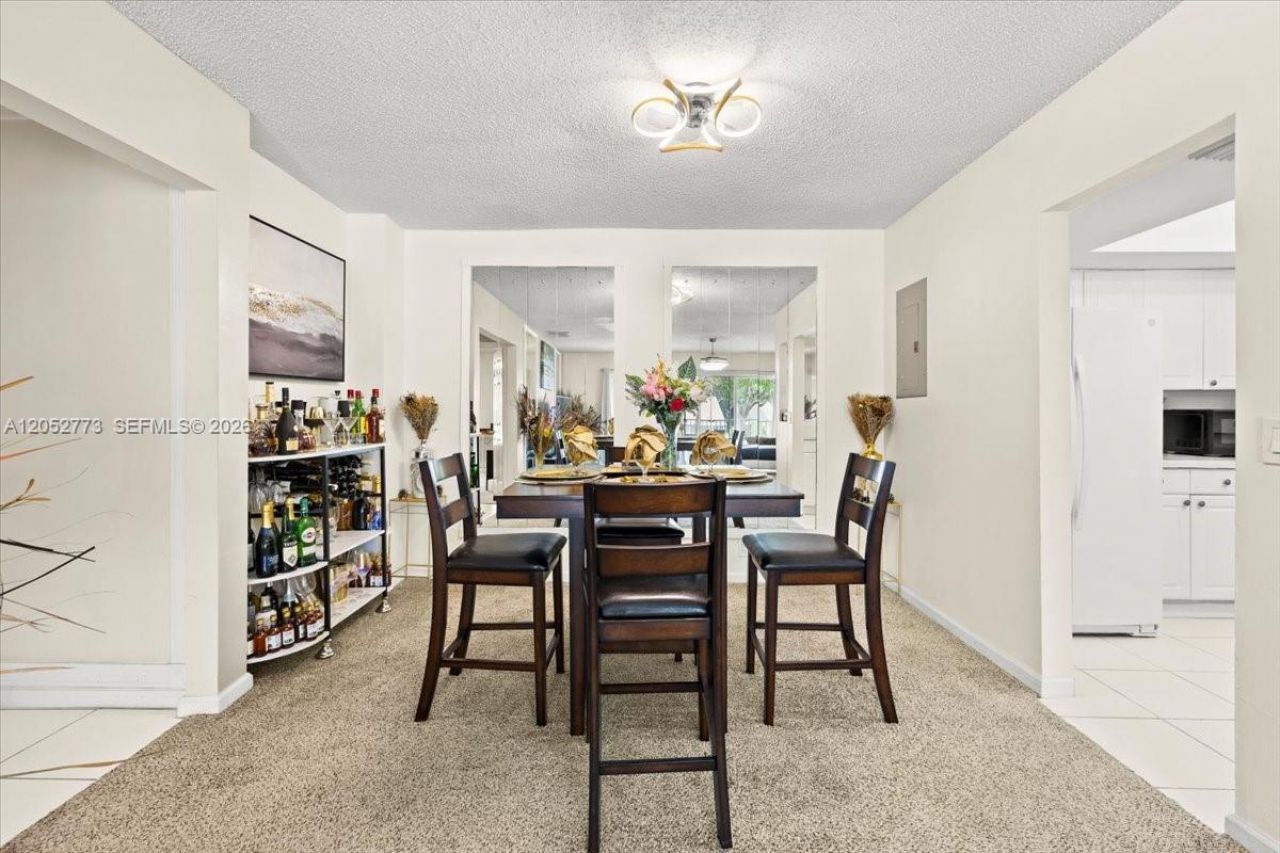 5850 NW 57th Ave , Unit 7, Tamarac, FL 33319 Photo