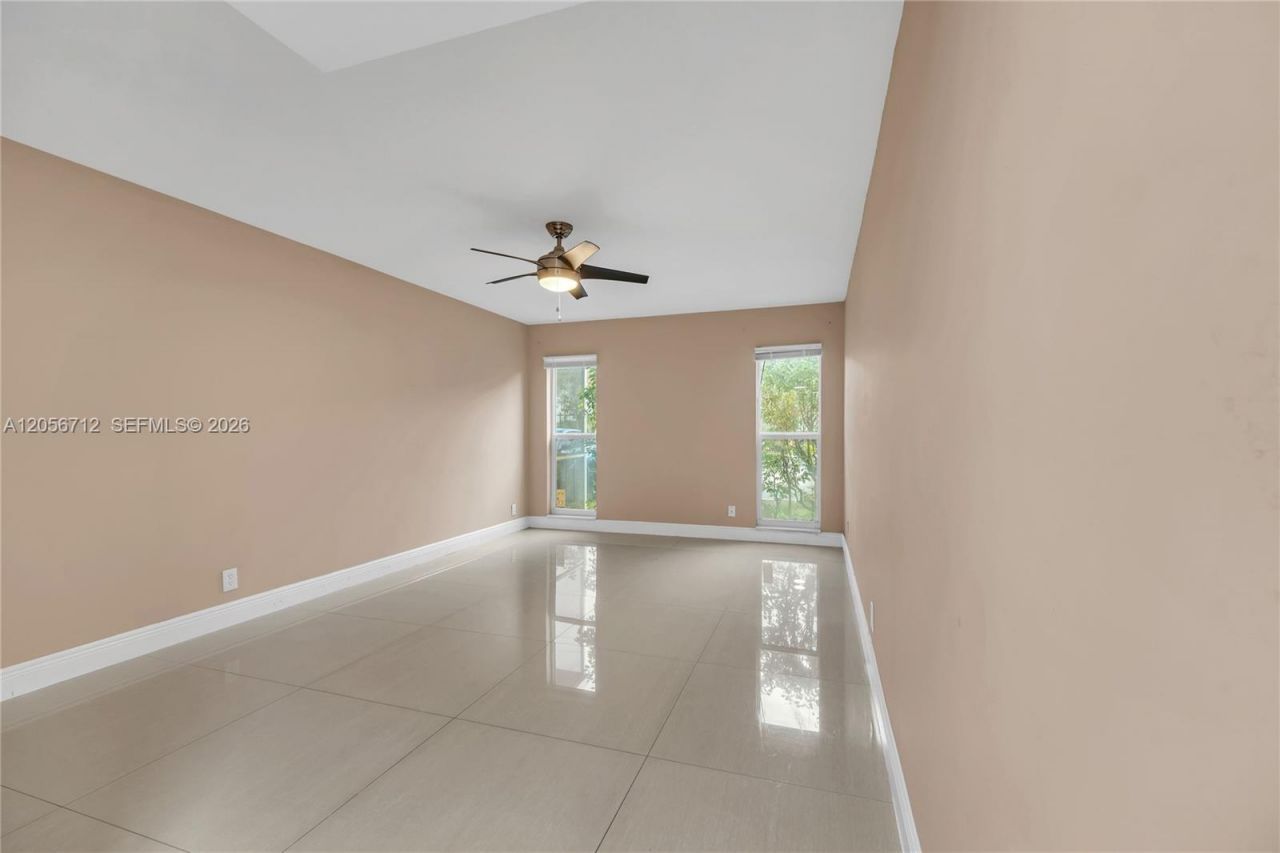 4848 NW 24th Ct , Unit 118, Lauderdale Lakes, FL 33313 Photo