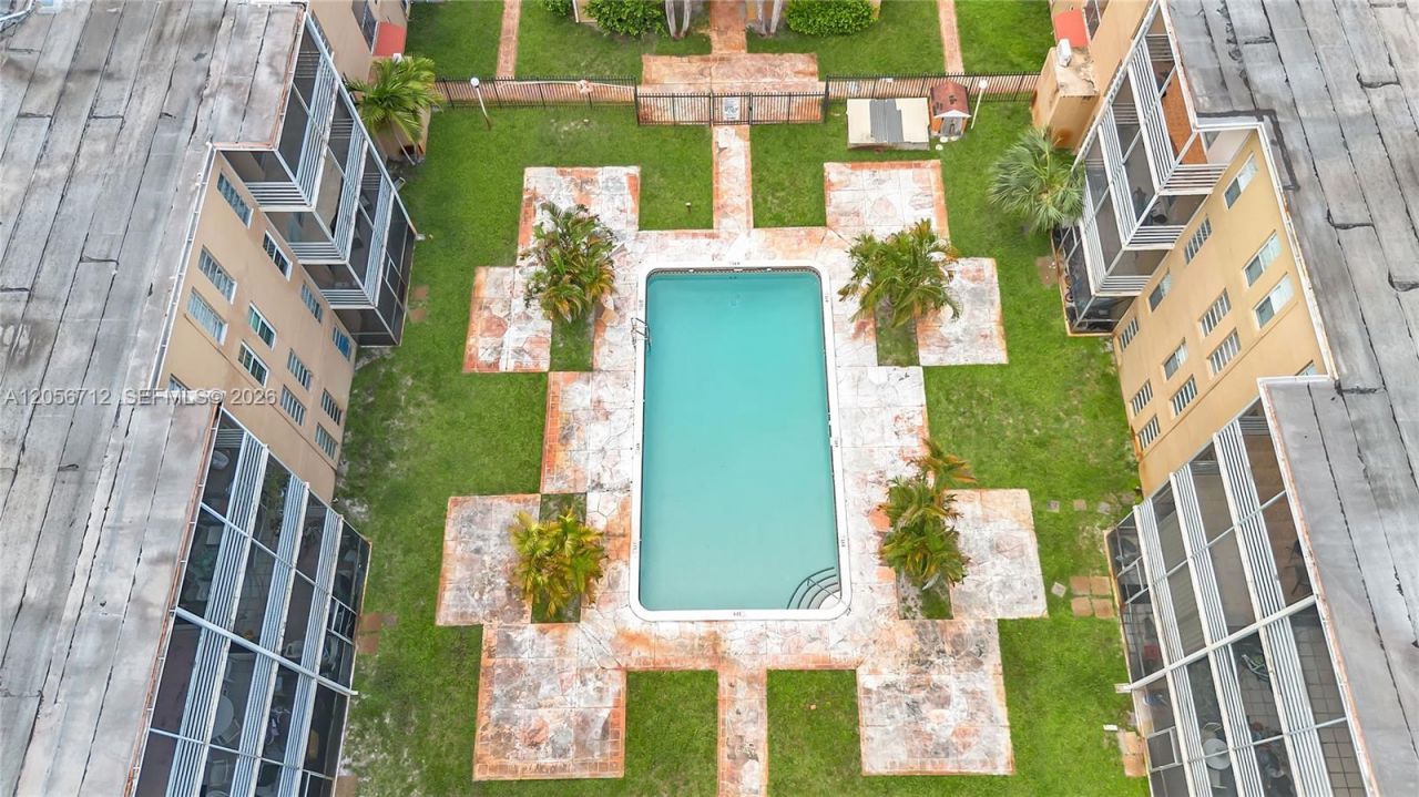 4848 NW 24th Ct , Unit 118, Lauderdale Lakes, FL 33313 Photo