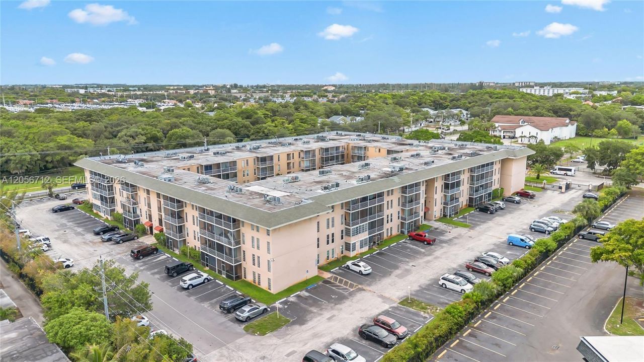 4848 NW 24th Ct , Unit 118, Lauderdale Lakes, FL 33313 Photo