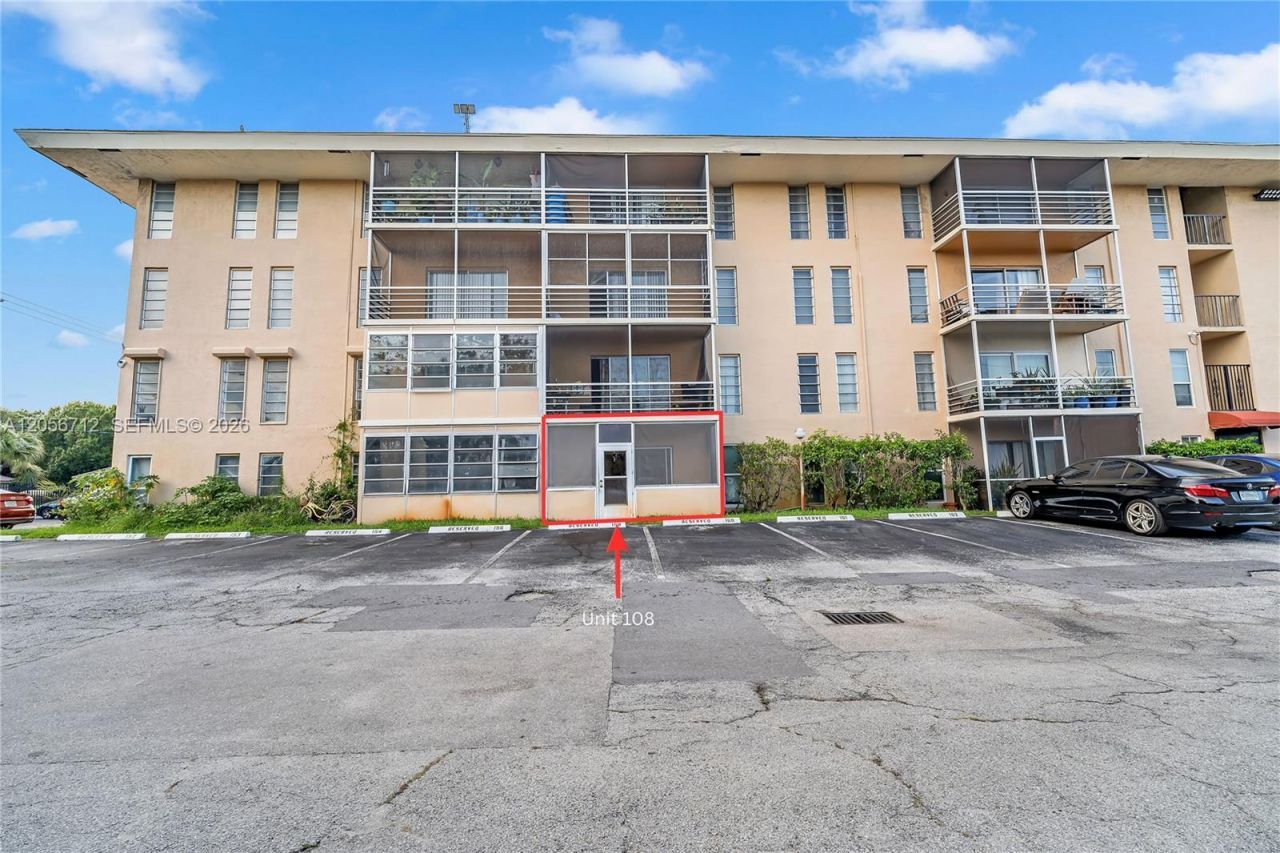4848 NW 24th Ct , Unit 118, Lauderdale Lakes, FL 33313 Photo